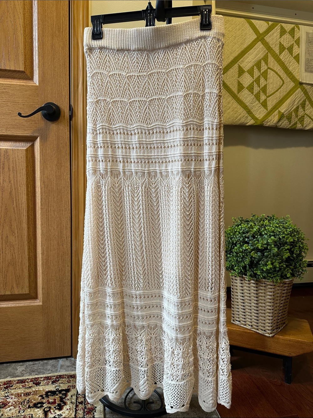 Cream Crochet Maxi Skirt — Lightweight Feminine Knit size medium - Picture 10 of 10